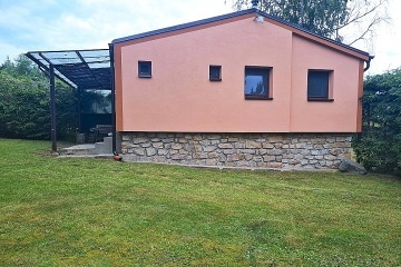 Chata Vyso�ina - u rybn�ka Stekl� - T�eb��