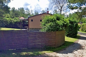 Chata Vyso�ina - u rybn�ka Stekl� - T�eb��