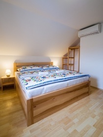 Chalupa s baznem - CHKO Plava - Nov Mlny