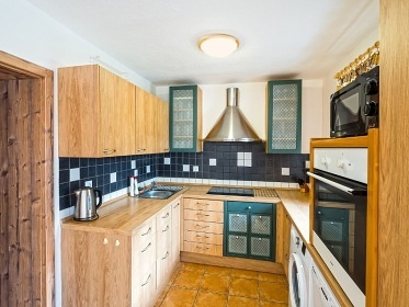 Chalupa s baznem - CHKO Plava - Nov Mlny