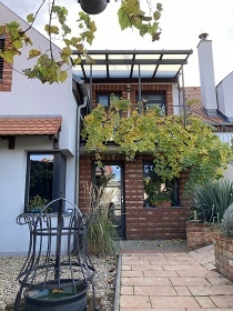 Vina�sk� dv�r Turna - Nov� Ml�ny - P�lava