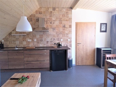 Chalupa baz�n a vinn� sklep - Nov� Ml�ny - P�lava