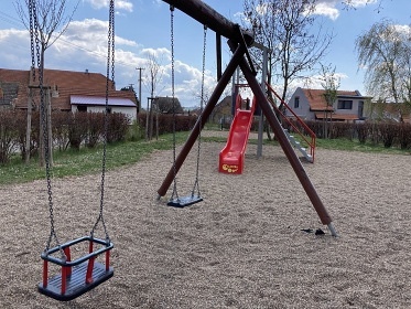 Vina�sk� dv�r Turna - chalupa Nov� Ml�ny - P�lava