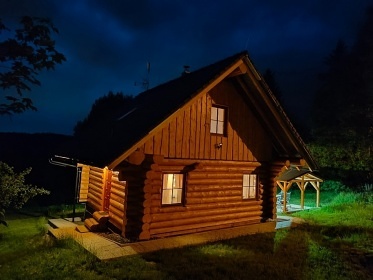 Srub se saunou - Bernov - přehrada Lesík