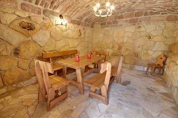 Rouben� chalupa s baz�nem - �esk� r�j