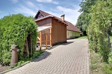 Rouben� chalupa s baz�nem - �esk� r�j