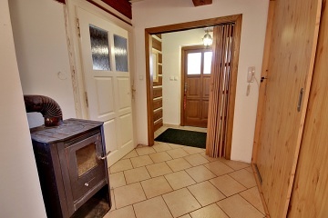 Rouben� chalupa s baz�nem - �esk� r�j