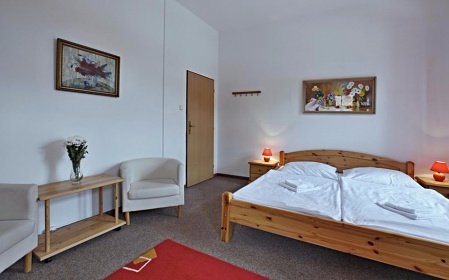Hotel Pošta - náměstí Černý Důl - Krkonoše