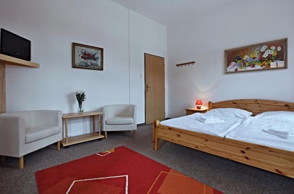 Hotel Pošta - náměstí Černý Důl - Krkonoše
