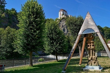 Chata s vivkou - u eky Dyje - hrad Frejtejn