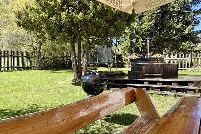 Chata s koupac�m sudem - Kru�n� hory - Merkl�n