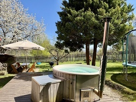 Chata s koupac�m sudem - Kru�n� hory - Merkl�n