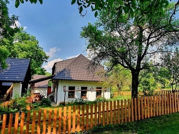 Valašská chalupa - wellness a bazén - Vizovické vrchy
