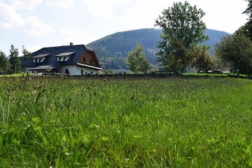 Valašská chalupa - úpatí hory Radhošť - Pustevny