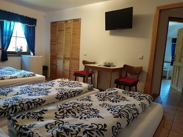 Valašská chalupa - úpatí hory Radhošť - Pustevny