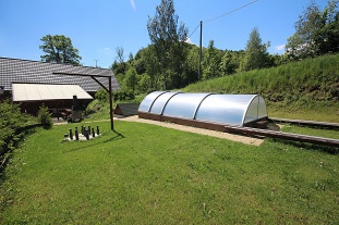 Chalupa s baznem v Jesenkch - Kamenec