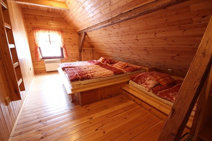 Chalupa s baznem v Jesenkch - Kamenec