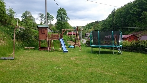 Chalupa s baznem v Jesenkch - Kamenec