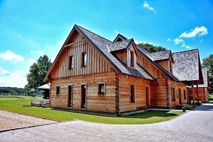 Nov� objekt: Cedrov� roubenka - Dob��kov - Vysok� M�to