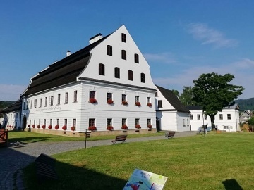 Chalupa baz�n a wellness - Hrub� Jesen�k