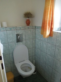 Chalupa s baz�nem - z�me�ek Karl�tejn - Vyso�ina
