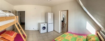 Chata s bazénem u lesa - Klobouky u Brna