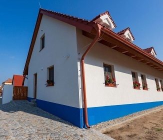 Chalupa s baz�nem - P�lavsk� vrchy - Nov� Ml�ny