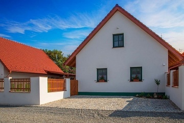 Chalupa s baz�nem - P�lava - p�ehrada Nov� Ml�ny