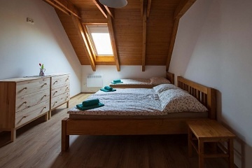 Chalupa a baz�n - P�lavsk� vrchy - Nov� Ml�ny