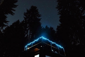 TINY HOUSE U RYBNÍKA - Glamping Kněžičky