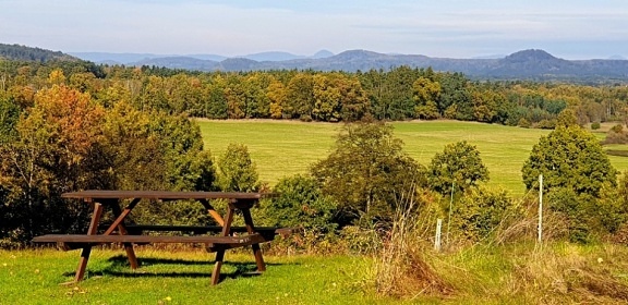 Pohdkov chaloupka - r - Mchovo jezero