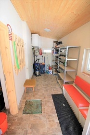 Chalupa u Kru�nohorsk� magistr�ly - Ple�ivec