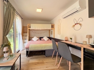 Glamping Blansk� les - Maringotka �esk� Krumlov