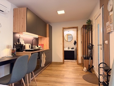 Glamping Blansk� les - Maringotka �esk� Krumlov