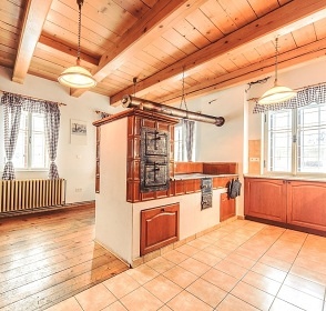 Chalupa Jizerky - kachlov kamna - Jindichov