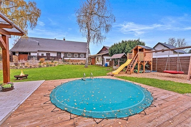 Chalupa s bazénem - Krkonoše - Podhůří