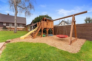 Chalupa s bazénem - Krkonoše - Podhůří