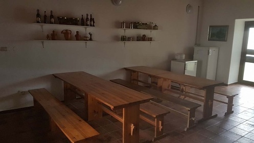 Chalupa s baznem - CHKO Tebosko - Mnek