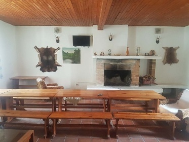 Chalupa s baznem - CHKO Tebosko - Mnek