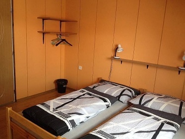 Chalupa s baznem - CHKO Tebosko - Mnek