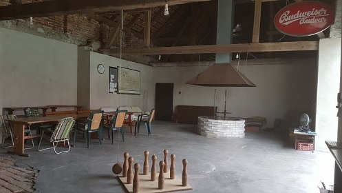 Chalupa s baznem - CHKO Tebosko - Mnek