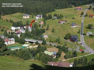 Rekrean dm se zahradou - Pec pod Snkou