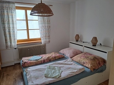 Chalupa s baznem - Lipensk jezero - jin echy