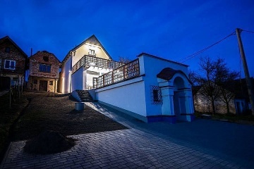 Chalupa a vinn� sklep Slov�cko - Kyjovsk� stezka