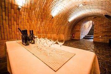 Chalupa a vinn� sklep Slov�cko - Kyjovsk� stezka