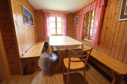 Roubenka s v��ivkou - podh��� Javorn�k� a Beskyd