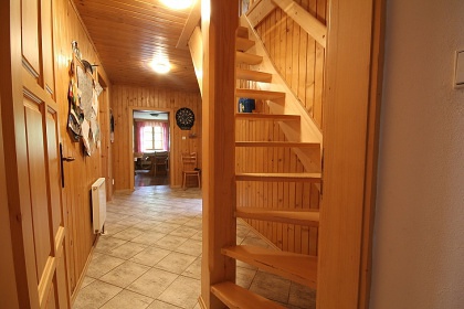 Roubenka s v��ivkou - podh��� Javorn�k� a Beskyd