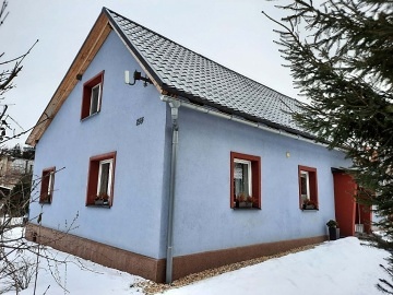 Chalupa s baz�nem - v�hled na Sn�ku - Krkono�e