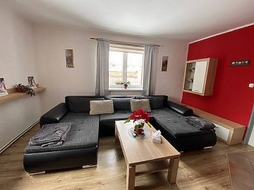 Chalupa s baz�nem - v�hled na Sn�ku - Krkono�e