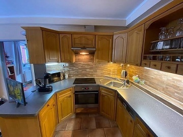 Chalupa s baz�nem - v�hled na Sn�ku - Krkono�e